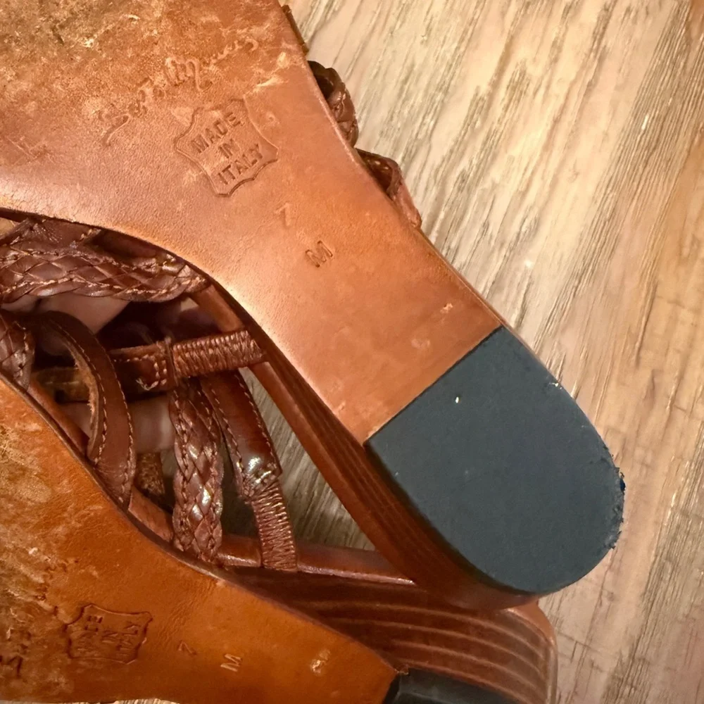 Sesto Meucci Brown Leather Sandals with Moccasin Stitching and Slip-On Design